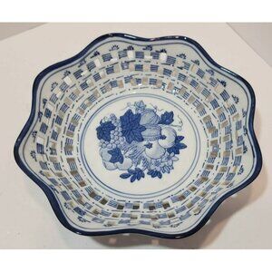 Vtg Porcelain Basketweave Reticulated Blue and White Fruit Bowl Made in China
